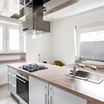 Apartment Maybach 4-zimmer - Groß, Hochwertig, Nah Düsseldorf Messe