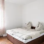 Apartment Maybach 4-zimmer - Groß, Hochwertig, Nah Düsseldorf Messe *