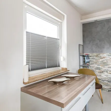 Apartmán Maybach - Modern & Spacious, Near Duesseldorf Messe, Free Private Parking Krefeld