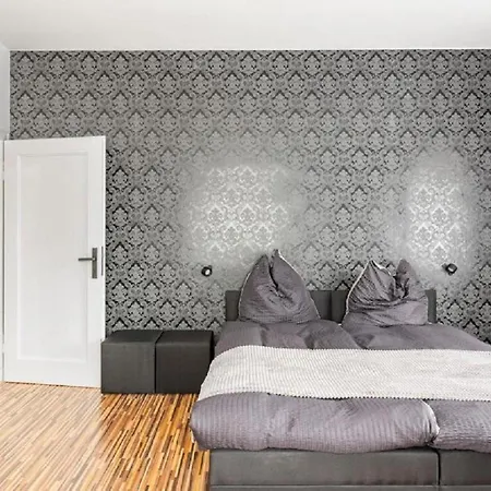 Apartmán Maybach - Modern & Spacious, Near Duesseldorf Messe, Free Private Parking