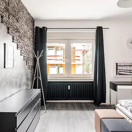 Appartement Maybach - Modern & Spacious, Near Duesseldorf Messe, Free Private Parking Krefeld