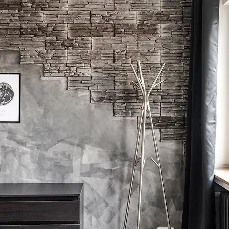 Appartement Maybach - Modern & Spacious, Near Duesseldorf Messe, Free Private Parking