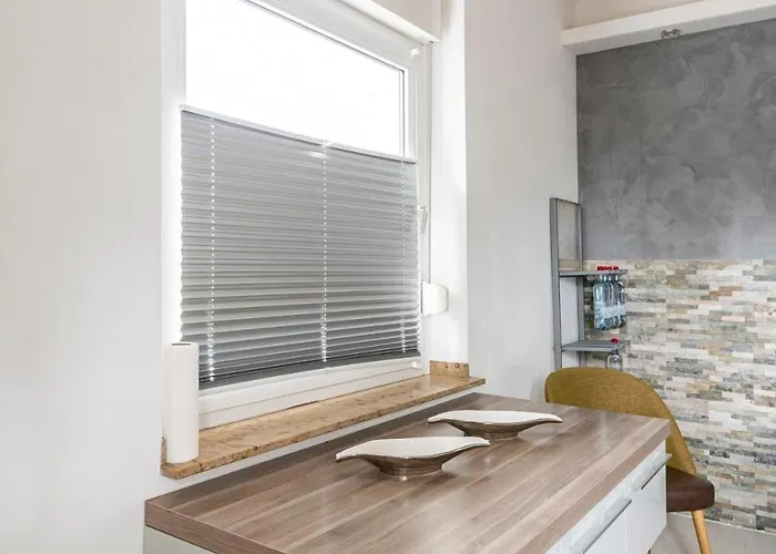 Daire Maybach - Modern & Spacious, Near Duesseldorf Messe, Free Private Parking Krefeld