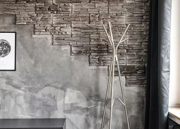 Daire Maybach - Modern & Spacious, Near Duesseldorf Messe, Free Private Parking