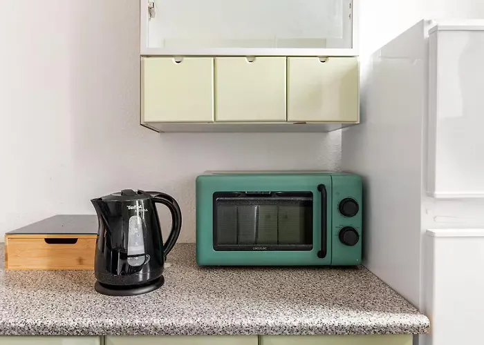 Maybach - Modern & Spacious, Near Duesseldorf Messe, Free Private Parking * Krefeld